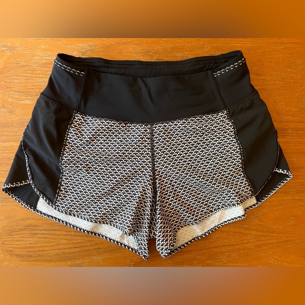 Lululemon Real Quick 3.5” inseam mid-rise shorts